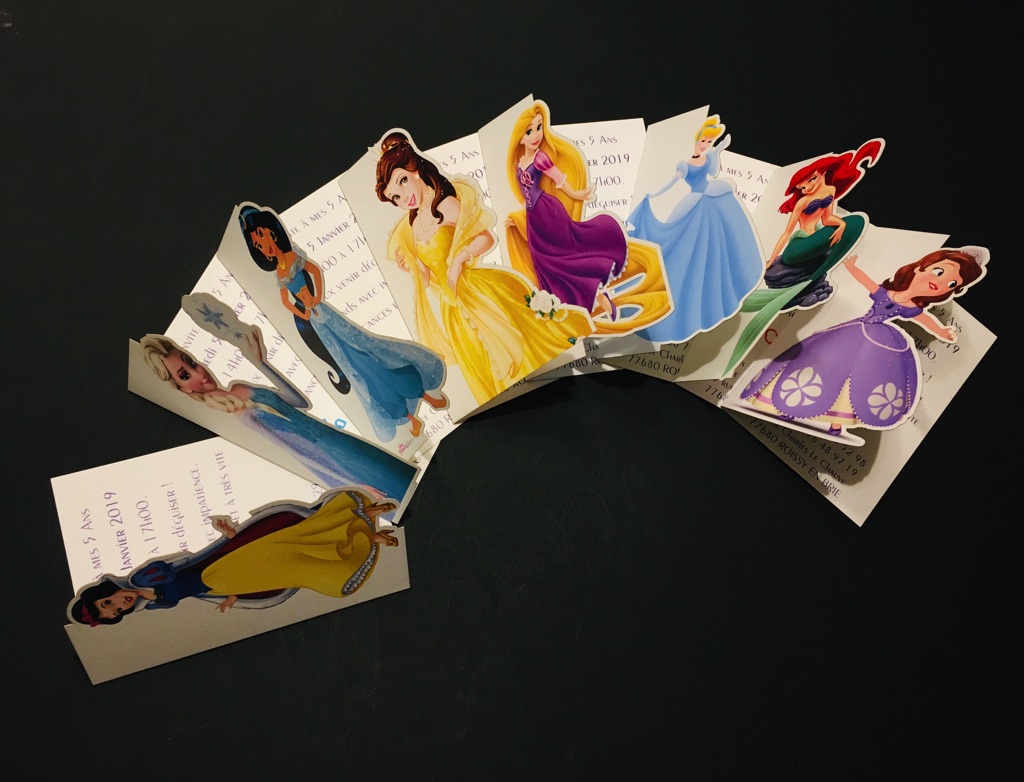 Carte anniversaire princesses Disney invitation numérique