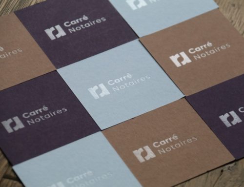 Cartes de visite carrées pour Notaires avec papier de création – Marquage à chaud Transparents – Colorplan 350gr/m2  Amethyst, Nubuck brown, Azure Blue
