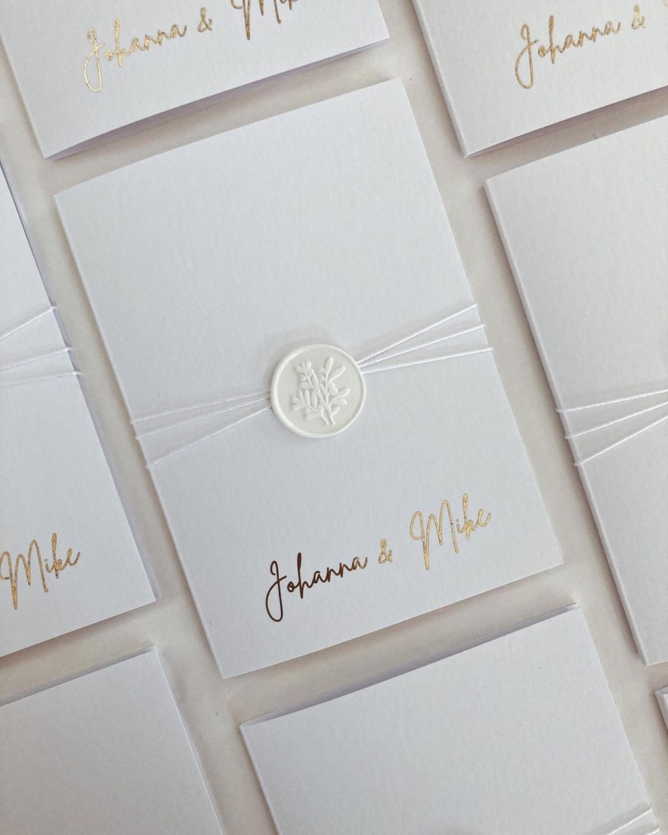 Faire part mariage de luxe blanc et doré avec enveloppe - ALITA EVENT