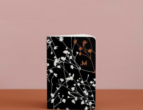 Carnet de notes A6 feuri broom bloom 48 pages avec reliure couture Singer au pli fil Noir – Munken Pure Rough – 2 angles arrondis 9mm